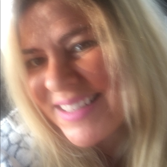 💕Welcome to our Posh Closet💕We❤️you Poshpals!💕 - Picture 5 of 7